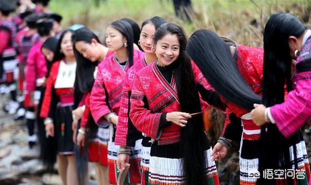斑马总动员:七月底八月初去哪里适合全家旅游，有老人和小孩（3岁）