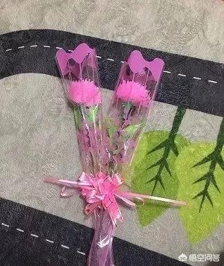 教师节快到了,家长们来晒一晒低年级学生们为老师准备的小礼物吧？