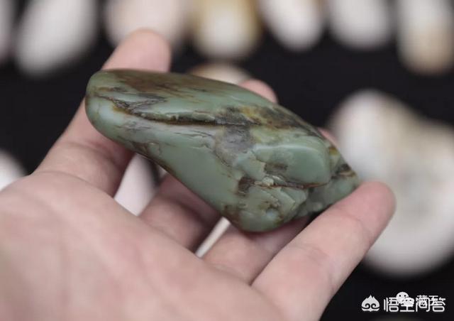 和田玉沙枣青籽料原石价格,“沙枣青”有什么特点？怎样收藏？