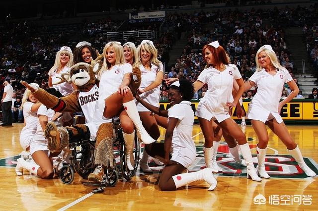 为何有些NBA球员几乎都不正眼看拉拉队表演？插图12