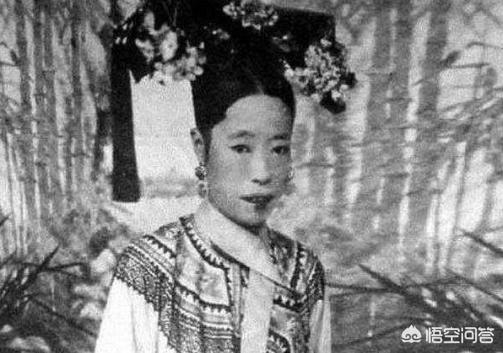 鹿钟麟:鹿钟麟仅靠20人是如何将溥仪赶出紫禁城的？