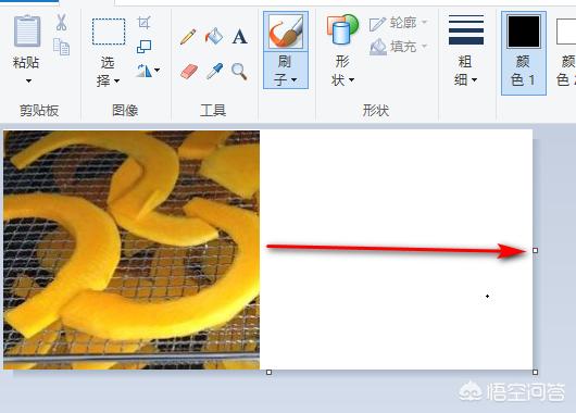 两张图片拼接成一张,如何把两张图片合成一张？