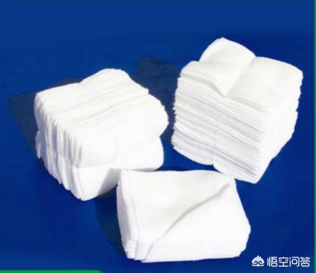 宠物手术床:狗做了手术，缝合处有一层纱布是什么用途？
