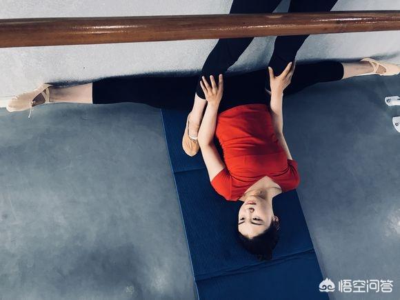 学舞蹈的女生都会挨打吗？:残忍的舞蹈阴部体罚 第1张