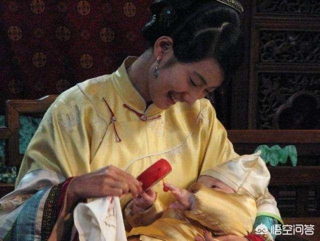 皇宫中为何有奶妈,皇帝的女人为何不自己哺乳呢？