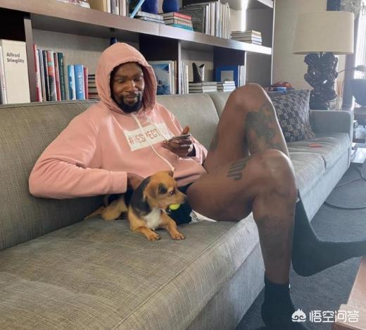 库里儿子:库里的宝贝肉侬未来能不能成为中锋