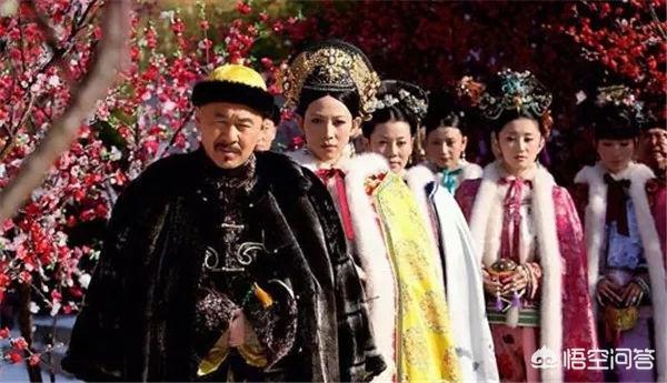 宫廷剧里的女子为什么都喜欢争着进宫做皇上的女人？皇上魅力很大吗？