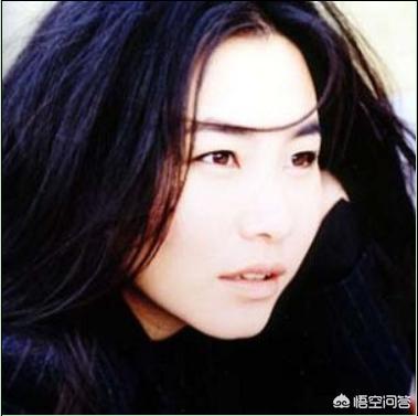 巫启贤老婆:你知道历届歌王歌后是谁吗？怎么样？