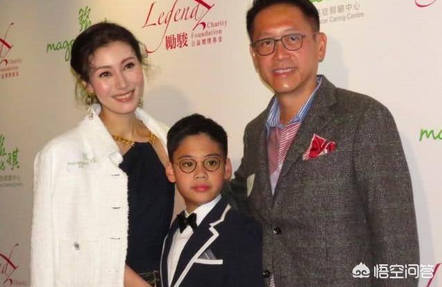 李嘉欣的姐姐:有人说最美不过李嘉欣，大家说说年轻时候的李嘉欣到底有多美