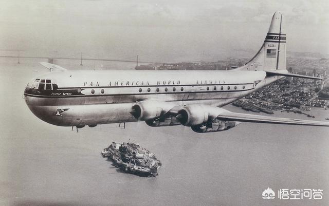 客机失踪:1990年，相传消失35年的飞机降落机场，时空隧道真的存在吗