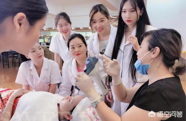 如何选择美容学校？