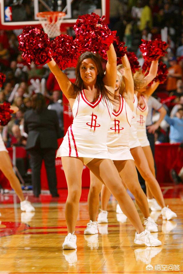为何有些NBA球员几乎都不正眼看拉拉队表演？插图36