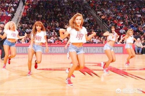 为何有些NBA球员几乎都不正眼看拉拉队表演？插图35