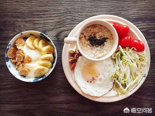 早餐吃粽子容易长胖吗，减脂期间可以早上，中午都吃肉粽吗
