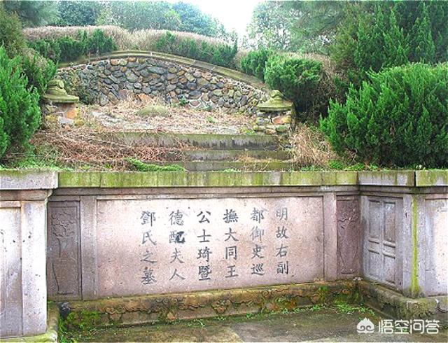 翁仲:明朝一清官，穷的只能用草席下葬，为何却在陵墓中挖出大量黄金