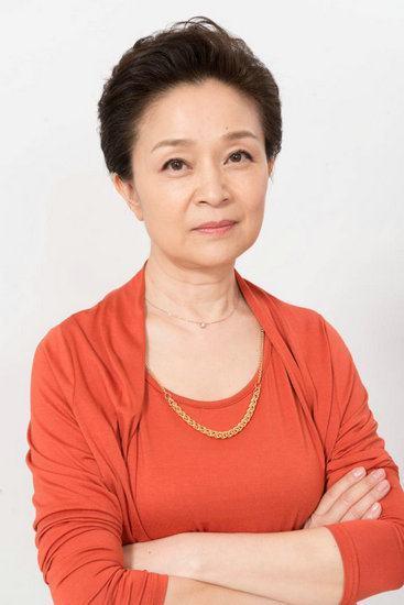 头条问答 - 堪称妈妈专业户的演员中,你最喜欢谁演绎的妈妈?(9个回答)