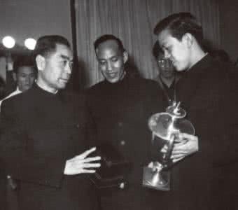 乒乓球世界冠军:乒乓球国家冠军和乒乓球世界冠军对中国运动员来说哪个重要？