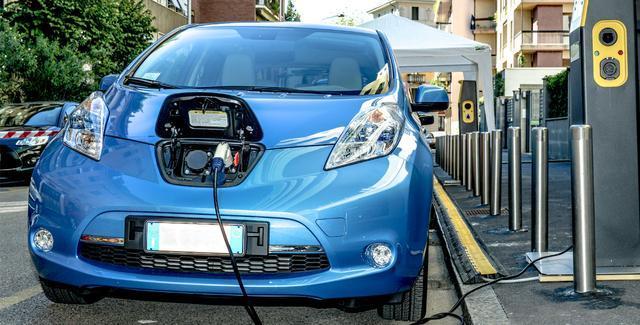 新能源汽车公告目录，7月份除了新销售办法，据说新能源车也要被“叫停”了？