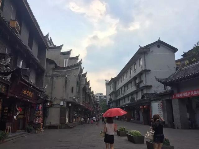 张家界凤凰旅游攻略(张家界凤凰旅游攻略网站)