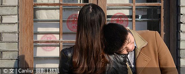 美国夫妇发现紫色松鼠:夫妻之间碰到最尴尬的事是什么？