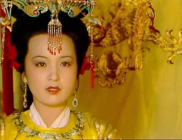 红楼梦人物分析:《红楼梦》里的贾元春是怎样的性格，最后是怎么死的？