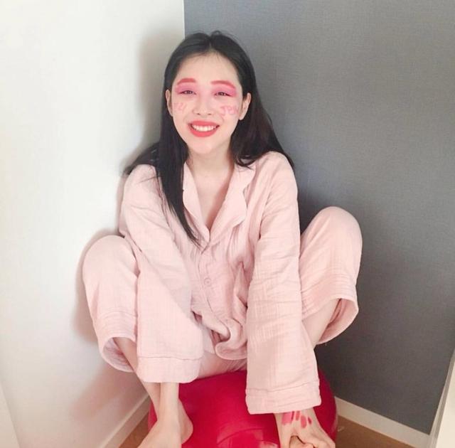 雪莉崔子分手:崔雪莉新男友丑出边际，她是有“恋丑癖”还是傍大款