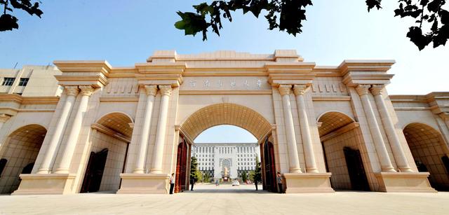 新乡阿里店战略高地网吧:河南新乡为什么能成为是除省会郑州外河南省拥有高校最多的城市？
