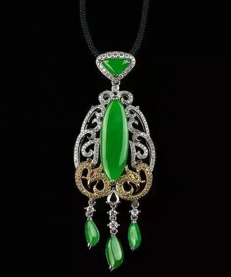 翡翠的活棉和死棉图解,为什么有棉的翡翠还要比无棉的翡翠更贵？