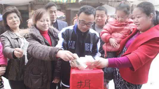 郭美美事件:20万捐款变两千，献爱心岂能逢场作戏