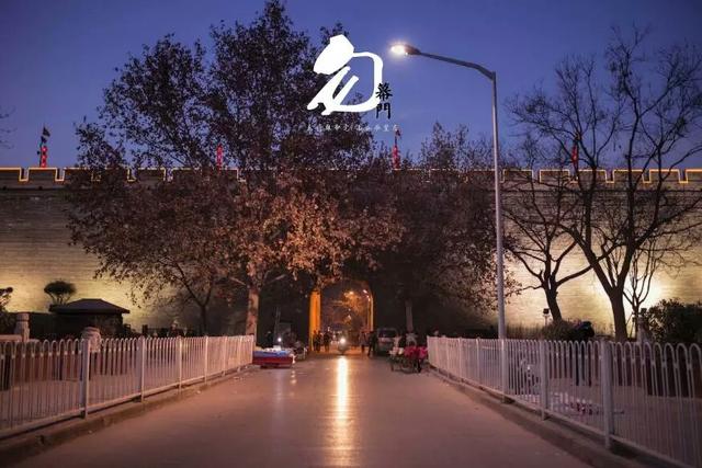 宋哲元将军:古城西安共有多少个城门？