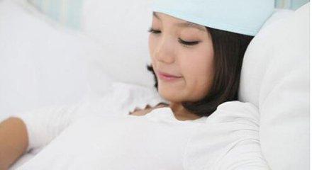 舒畅的胸:胸小的女人没什么奶水是真的吗？
