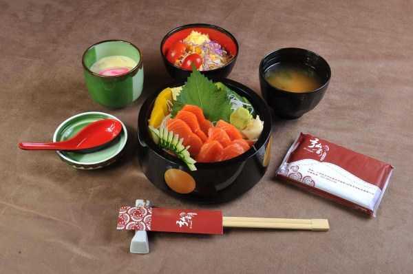 罗斯菜有多难吃，日本料理可以难吃到什么程度？