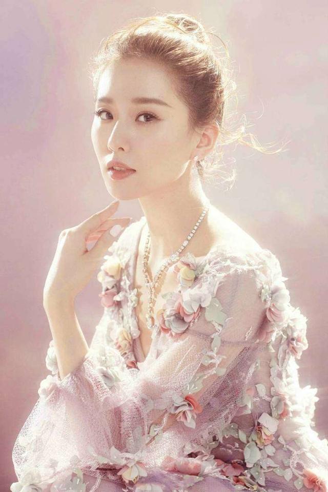 快乐大本营刘诗诗:刘诗诗她明明就是一个不争不抢的人，为什么还有人专门黑她呢？