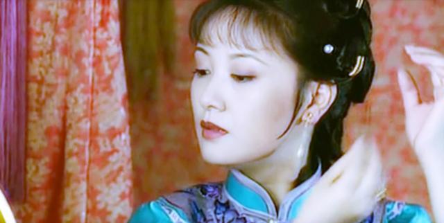 邓婕照片:如何评价邓婕和张国立的演技？