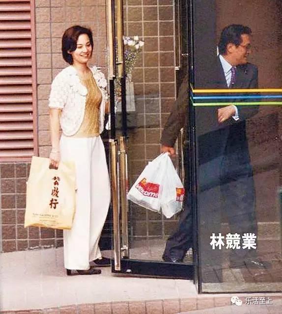 女演员王灿个人资料简介:如何评价香港传奇女演员翁静晶？