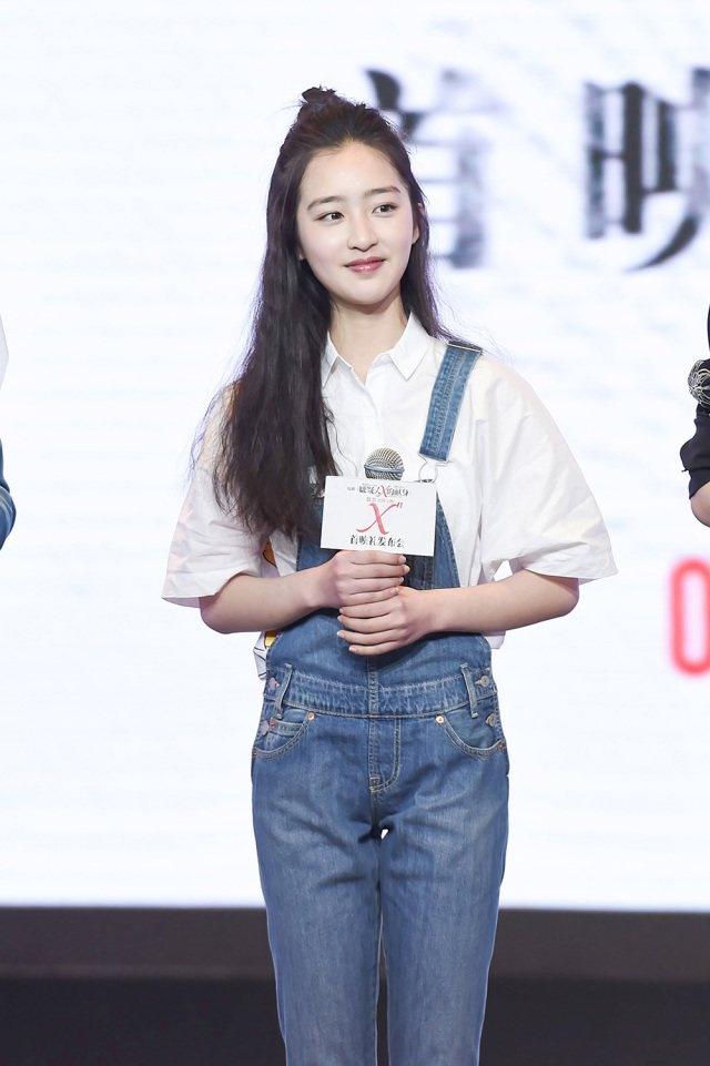 李恩熙:邓恩熙在《我们的少年时代》中饰演什么角色？