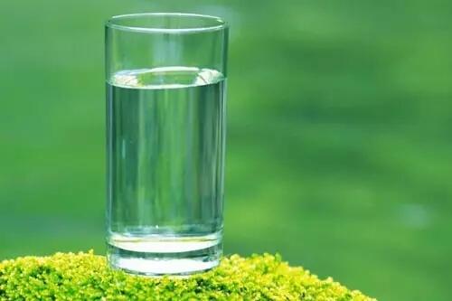 哪种水对人体更健康，自来水，纯净水，矿泉水，矿物质水，到底哪个水对身体好？