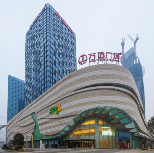王健林的后台:王健林卖掉万达广场，这是个啥情况