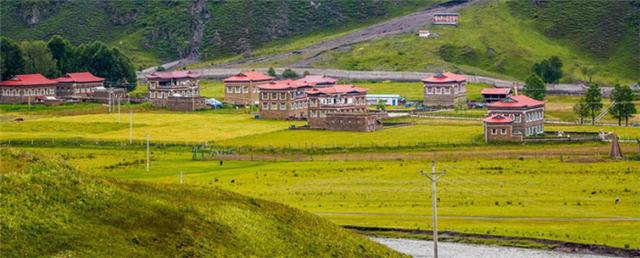 川西大环线都路过哪些景点，自驾川西，是川西大环线好，还是川西小环线好