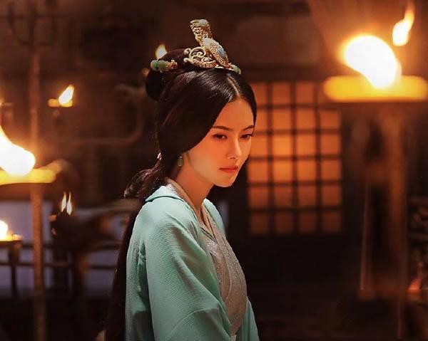 影视里有哪些颜值让人惊艳的龙套角色？