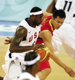 詹姆斯严李:詹姆斯的NBA历史总得分能否突破4万分？