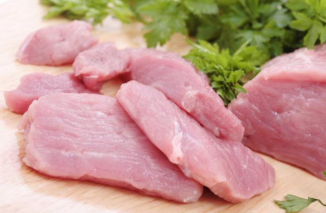 去泪痕宠物食品配方:博美有泪痕，喝板蓝根有好处吗？ 宠物去泪痕产品