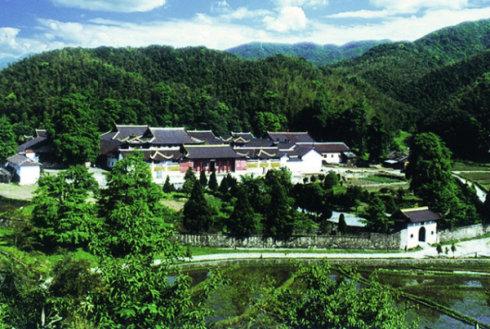 中国佛教的四大名山:中国佛教四大名山中哪个最值得一游？