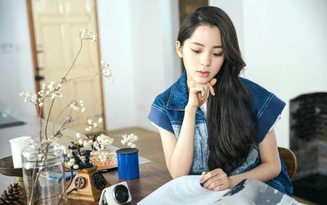 女人好听的微信名字四个字的:有哪些<a href=https://maguai.com/list/99-0-0.html target=_blank class=infotextkey>明星</a>的名字是四个字的(4个字<a href=https://maguai.com/list/99-0-0.html target=_blank class=infotextkey>明星</a>有哪些)