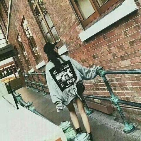 萌萌哒的微信名:多肉玫瑰上盆要注意些什么