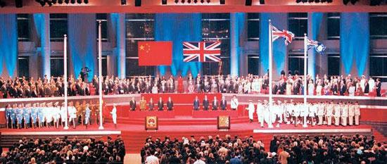 97年香港回归:我有一张97年香港回归纯黄金港币，现在能值多少钱？