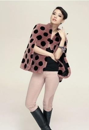 成龙的老婆是谁:成龙和他的私生女现在的关系怎么样？