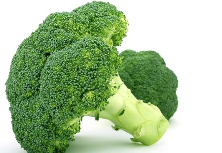 去泪痕宠物食品配方:博美有泪痕，喝板蓝根有好处吗？ 宠物去泪痕产品