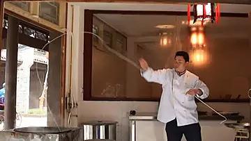 明胶事件:皮鞋真的可以造老酸奶吗吃了会怎么样