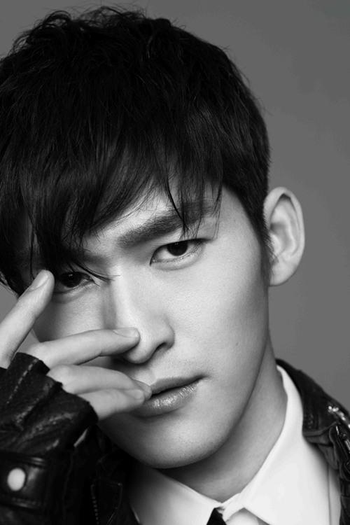 《十宗罪》该剧改编自王黎伟(蜘蛛)的同名系列小说,讲述由四个警察